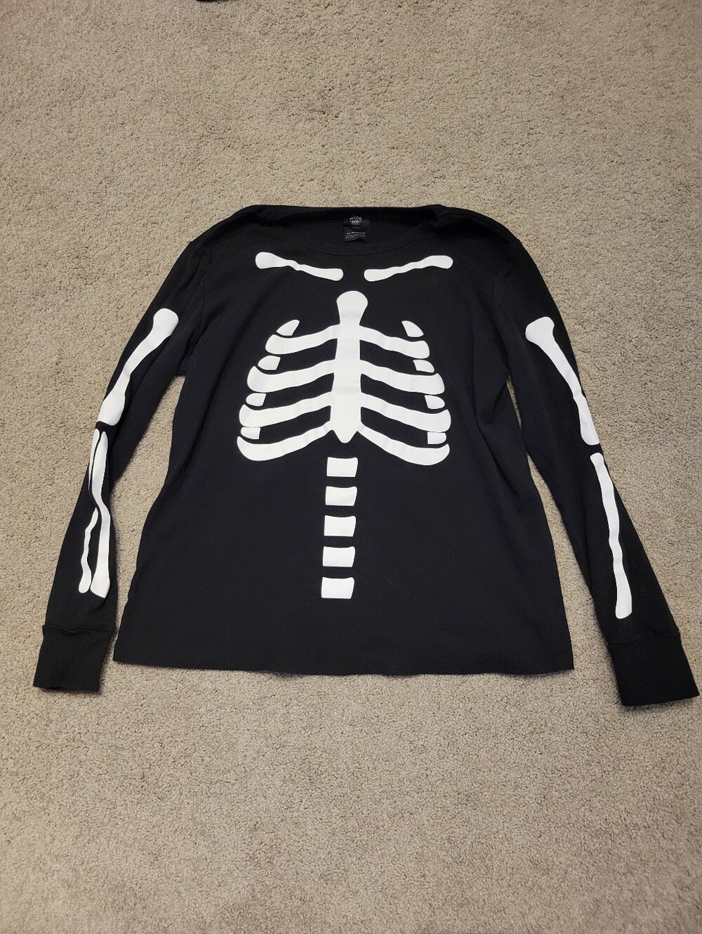 Hide & Eek! Halloween Skeleton Print Graphic Women's Long Sleeve Tee